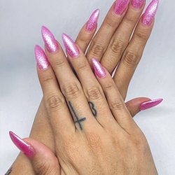 Beautiful set of acrylics!