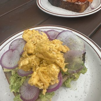 Lodge Bread - Avocado Toast - Bakeries Near Me - Los Angeles, California Lodge Bread - Avocado Toast - Bakeries Near Me - Los Angeles, California