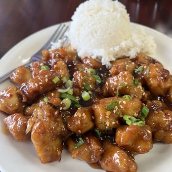 Thai Bistro & Sushi - Sesame Chicken - Thai Near Me - San Antonio, Texas Thai Bistro & Sushi - Sesame Chicken - Thai Near Me - San Antonio, Texas