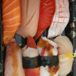 Sampler Nigiri sushi combo