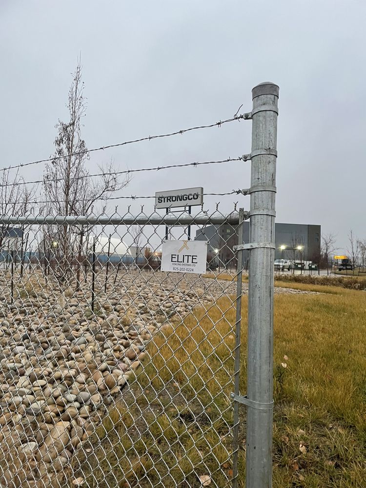 Chain link fence installation by Elite Fencing