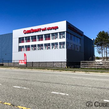 CubeSmart Self Storage - Self Storage Near Me - Plainview, New York