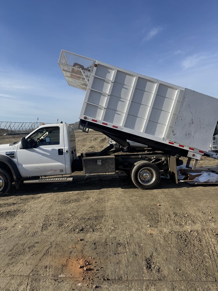 VIC JUNK REMOVAL - Updated August 2025 - Laguna Beach, California