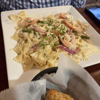 Giuseppe's - Shrimp and Asparagus Farfalle - Italian Near Me - Ruther Glen, Virginia