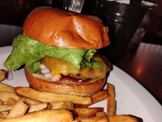 319 Broderick by null