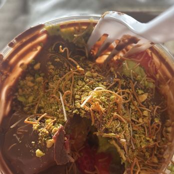 Dessert & Spice - Viral Dubai Chocolate Strawberry Cup - Desserts Near Me - Berkeley, California