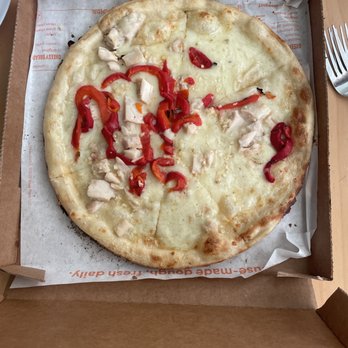 Blaze Pizza - online order Green Stripe Pizza - Where's the green! - Salad Near Me - Alhambra, California Blaze Pizza - online order Green Stripe Pizza - Where's the green! - Salad Near Me - Alhambra, California