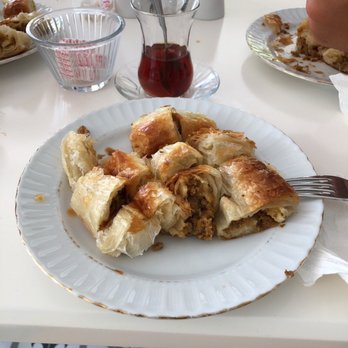 Kerimoğlu İstanbul Börek Salonu - Kiymali Kolboregi; savory puff pastry stuffed with mince. - Bakeries Near Me - Antalya, 07 Kerimoğlu İstanbul Börek Salonu - Kiymali Kolboregi; savory puff pastry stuffed with mince. - Bakeries Near Me - Antalya, 07