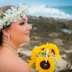 Gigi Lee Photography and Wedding Minister - Taking it all in