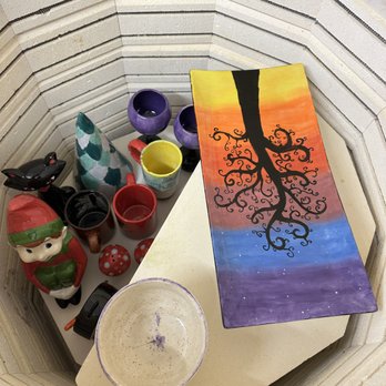Painted Parrot Pottery - Paint-Your-Own Pottery Near Me - Chesterville, Ontario