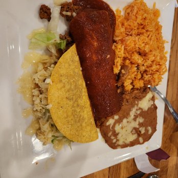 El Ranchero - Enchilada and taco combo lunch - Mexican Near Me - Hagerstown, Maryland