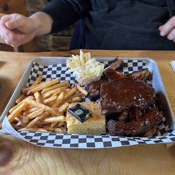 The Back Burner Restaurant - Bbq platter - American Near Me - Brownfield, Maine The Back Burner Restaurant - Bbq platter - American Near Me - Brownfield, Maine