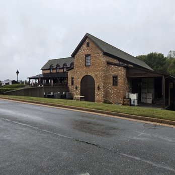 New Kent Winery - Breweries Near Me - New Kent, Virginia
