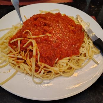 Marchetti's Restaurant - Spaghetti with marinara sauce delicious - Italian Near Me - Cranston, Rhode Island Marchetti's Restaurant - Spaghetti with marinara sauce delicious - Italian Near Me - Cranston, Rhode Island