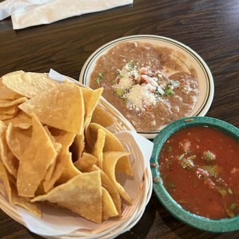 Vallarta Grill - Chip salsa bean - Mexican Near Me - Oroville, California