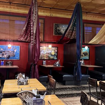 The Secret Stash Pizzeria - Dinning area. - Pizza Near Me - Crested Butte, Colorado