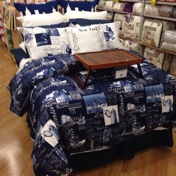Bed Bath & Beyond - This is my dream bed! - Home Decor Near Me - Kenosha, Wisconsin