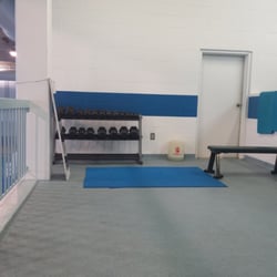 Fort Gordon Indoor Swimming Pool - Dumbbell workout area
