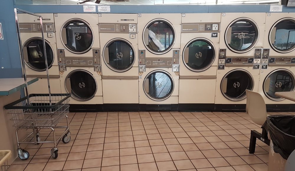 SOUTHERN PLAZA LAUNDRY CLEANERS & TAN Updated September 2024 4019 Ransdell St, Indianapolis