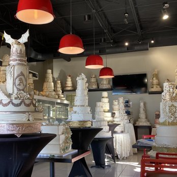 Supreme Kakes & More - The interior - Desserts Near Me - Houston, Texas