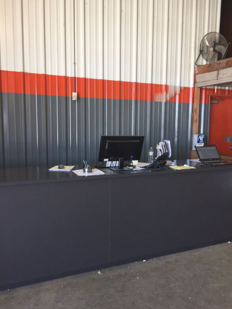 SPRINGDALE TRACTOR COMPANY 6160 W Sunset Ave, Springdale, Arkansas