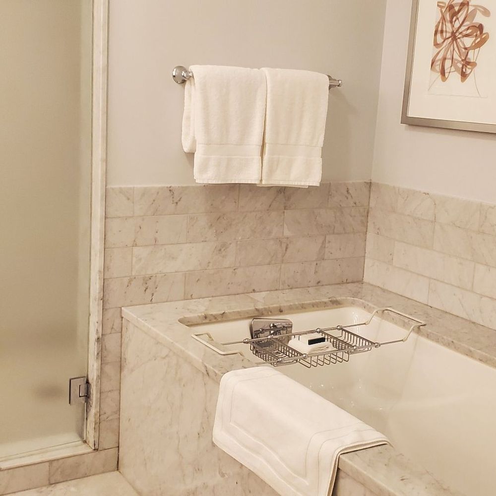 Waldorf Astoria Chicago - Spacious bathroom with a soaking tub - Hotels Near Me - Chicago, Illinois Waldorf Astoria Chicago - Spacious bathroom with a soaking tub - Hotels Near Me - Chicago, Illinois