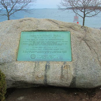 Independence Park - Big rock - Parks Near Me - Beverly, Massachusetts