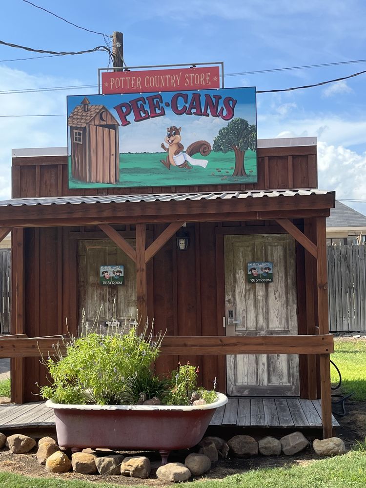 Potter Country Store Logo