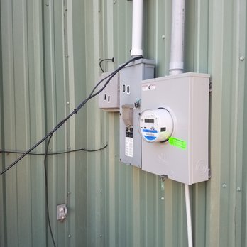 Lectrics Electrical Contractors - How Lectrics left the job, wire laying on the ground. - Electricians Near Me - Rockport, Texas Lectrics Electrical Contractors - How Lectrics left the job, wire laying on the ground. - Electricians Near Me - Rockport, Texas
