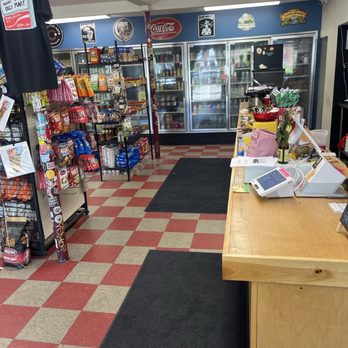 Henry Street Deli - Delis Near Me - Burlington, Vermont