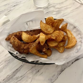 Goodfolks - 2 Piece Tender Basket- - Comfort Food Near Me - Georgetown, Texas