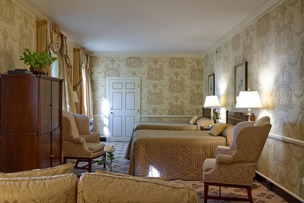 Williamsburg Inn, an official Colonial Williamsburg Hotel by null