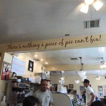 Ocean Diner - Diners Near Me - Hermosa Beach, California