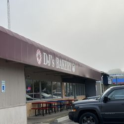 DJ’s Bakery