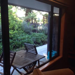 Creel Lodge - Patio w table and chairs