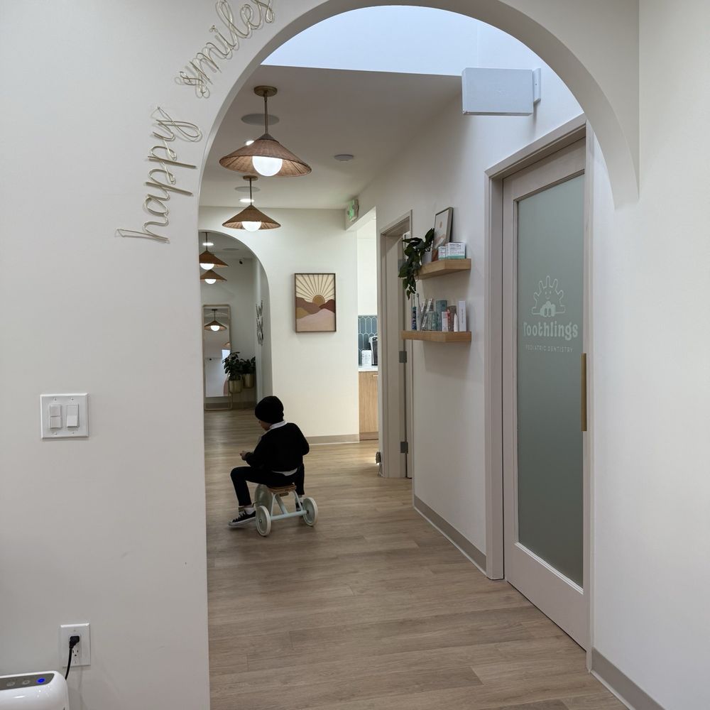 Toothlings Pediatric Dentistry - Pediatric Dentists Near Me - Manhattan Beach, California Toothlings Pediatric Dentistry - Pediatric Dentists Near Me - Manhattan Beach, California
