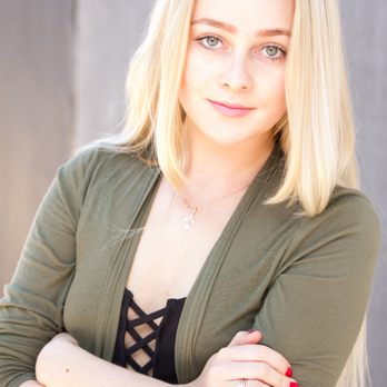 Willie Diggs Productions - Daria Headshot - Session Photography Near Me - Los Angeles, California Willie Diggs Productions - Daria Headshot - Session Photography Near Me - Los Angeles, California