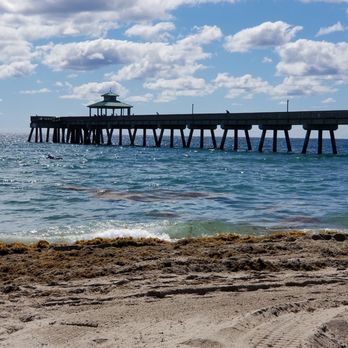 Deerfield Beach - Beautiful beach with a beautiful pier to walk on. - Beaches Near Me - Deerfield Beach, Florida