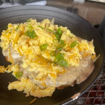 Buttermilk Kitchen - Biscuit and gravy with two scrambled eggs and cheese grits - Breakfast & Brunch Near Me - Atlanta, Georgia