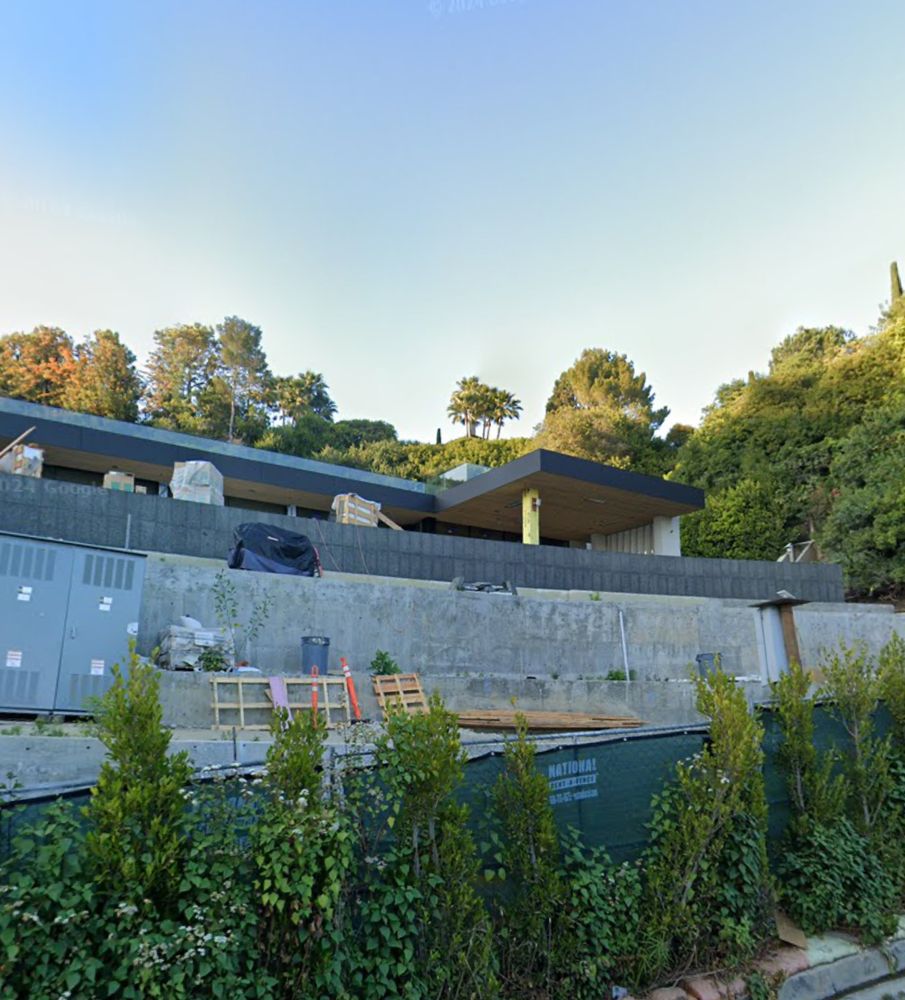 Slide of Millennial Contractor