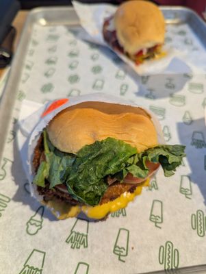 Shake Shack Salt River by null