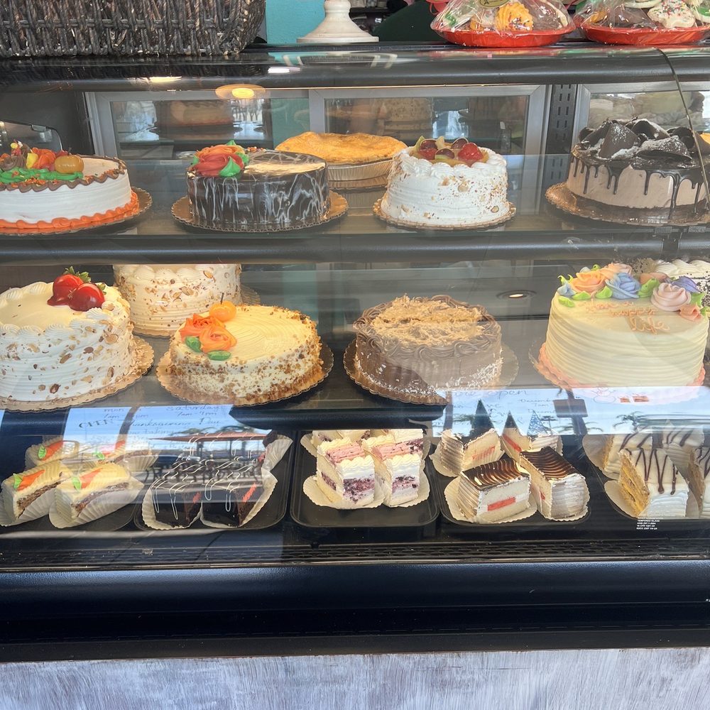 French's  Bakery - Cakes - Bakeries Near Me - Costa Mesa, California