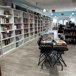 Hidden Nook Booksellers