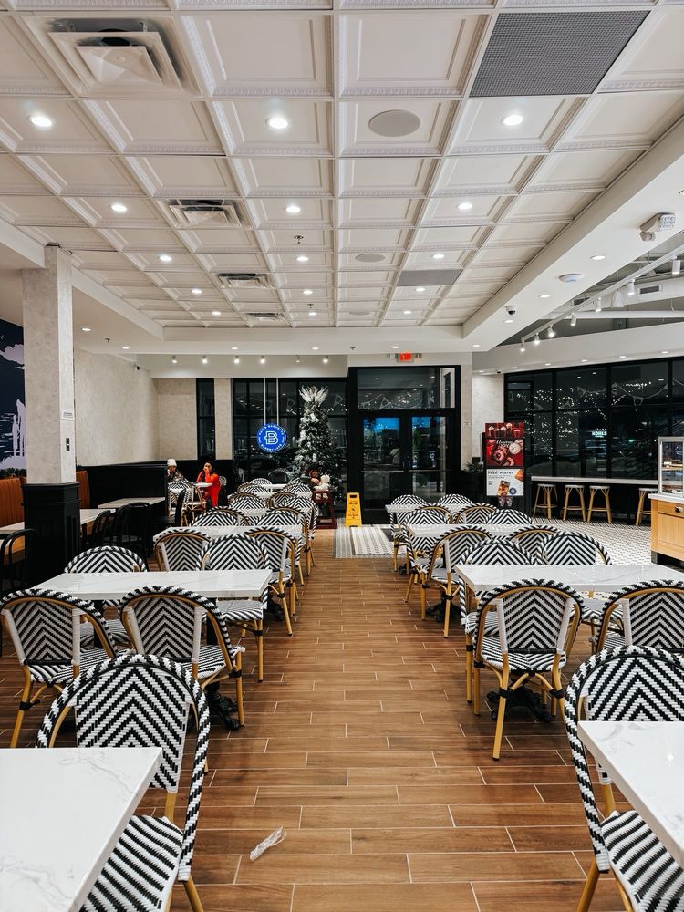 Social spots from Paris Baguette