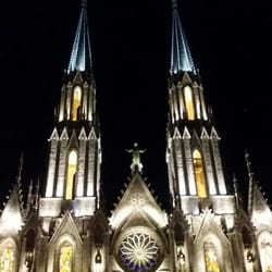Santuario de la Virgen de Guadalupe - Great architecture!