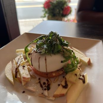 Vuelvo Cocina Y Cantina - Burrata - Latin American Near Me - Wallingford, Connecticut Vuelvo Cocina Y Cantina - Burrata - Latin American Near Me - Wallingford, Connecticut