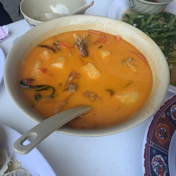 Ruen Pair - Duck yellow curry - Thai Near Me - Los Angeles, California