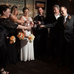 The Inn of Waterloo - Wedding party in the Traders Lounge