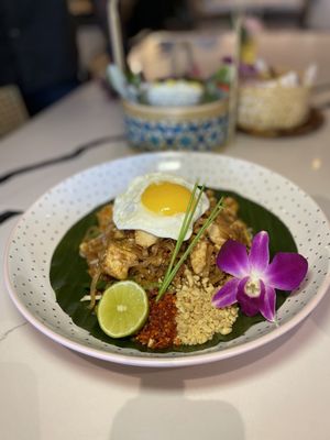 Osha Thai Restaurant and Bar (Embarcadero) by null