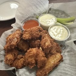 Otto's Bar & Grill - Chicken Wings